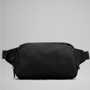 Lululemon Mini Belt Bag - Black